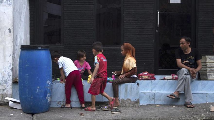 La larga espera en las calles de Yakarta de los solicitantes de asilo 