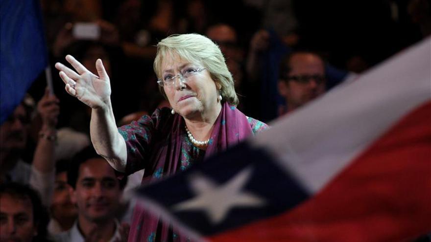  Una renovada Bachelet quiere ser motor de cambios en Chile