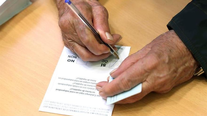 La votación del 1-O incumple la Ley del Referéndum y el manual de la Generalitat