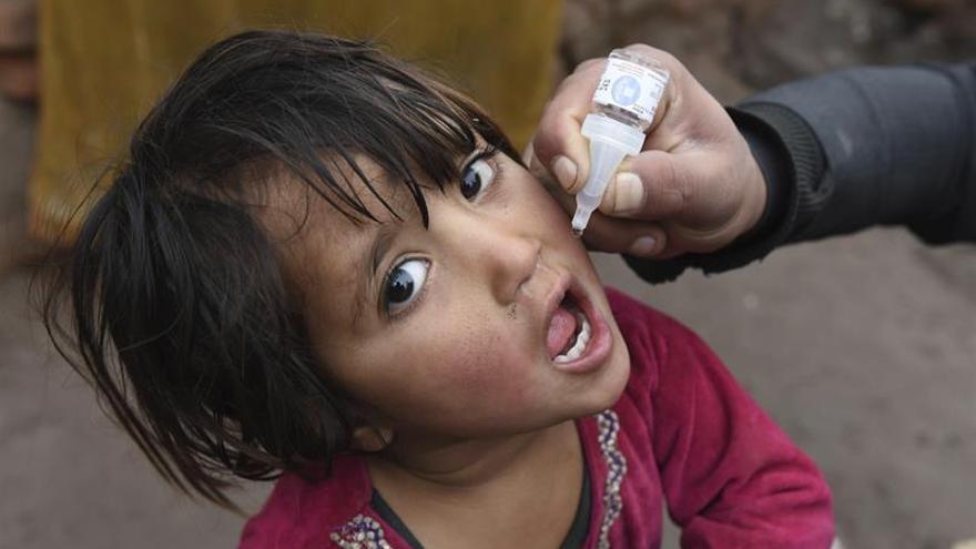 Afganistán lanza una nueva campaña en el país para erradicar la polio en 2017