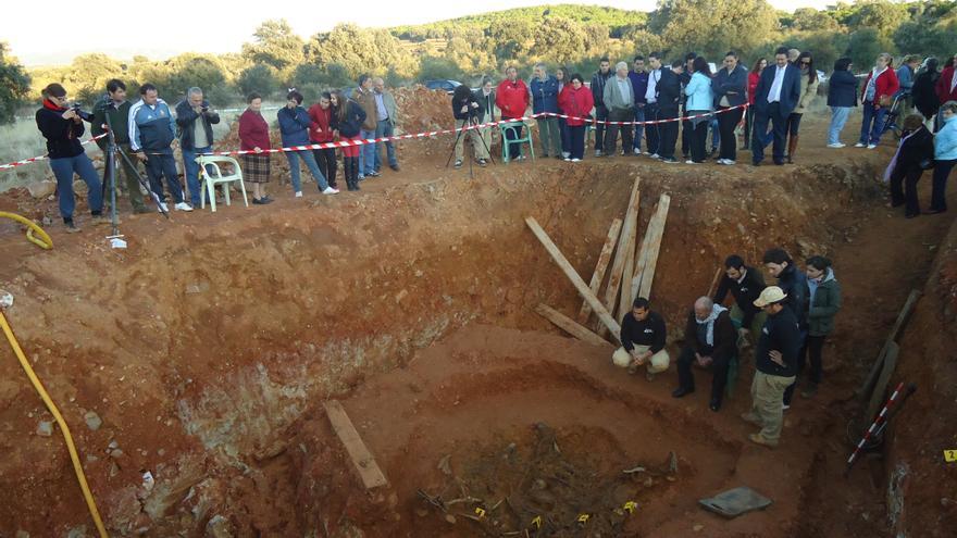 Comunidad de muerte: murieron juntos, los enterraron juntos y 'reviven' de nuevo juntos como parte de la Historia reciente de España. Foto: ARMH