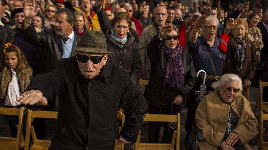 Homenaje a Franco en la plaza de Oriente de Madrid en 2014