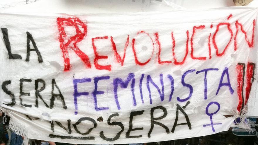 Pancarta feminista en la Puerta del Sol / Foto: Juan Luis Sánchez 