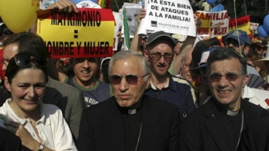 Rouco Varela en una manifestación contra la legalización del matrimonio homosexual durante el Gobierno de Zapatero. / Agencias