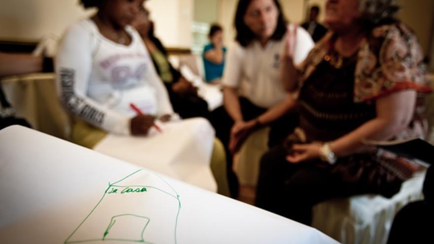 Taller de prevención y respuesta a la violencia de género con mujeres refugiadas en Perú. / ACNUR