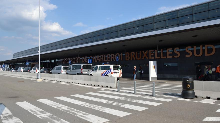 Exterior del aeropuerto de Bruselas Sur Charleroi