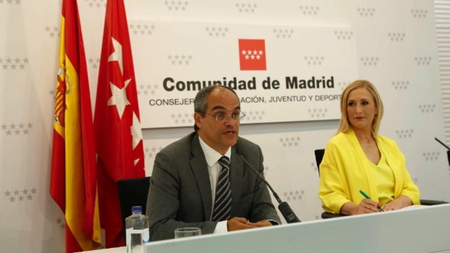 Rafael Van Grieken, consejero de Educación de la Comunidad de Madrid y Cristina Cifuentes, presidenta de la Comunidad. Foto: CAM