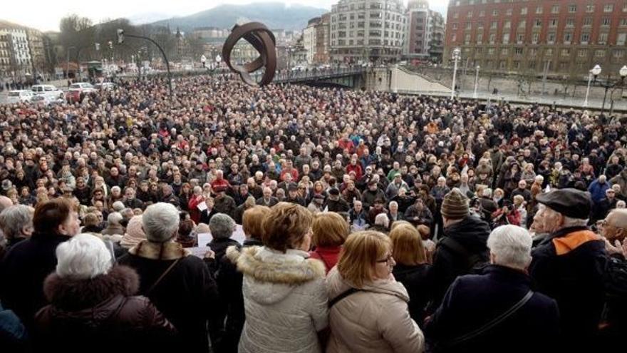 Pensionistas protestando en Bilbao