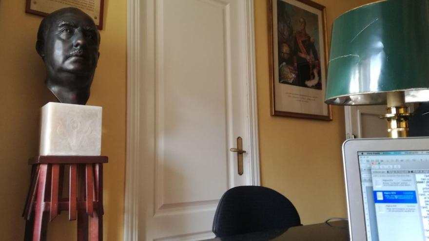 "Vista parcial de la sala de consulta para investigadores de la Fundación Nacional Francisco Franco"