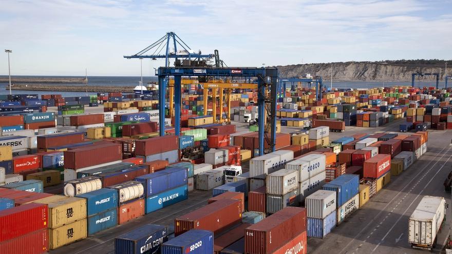 Los estibadores de los puertos anuncian movilizaciones en contra la reforma del sector