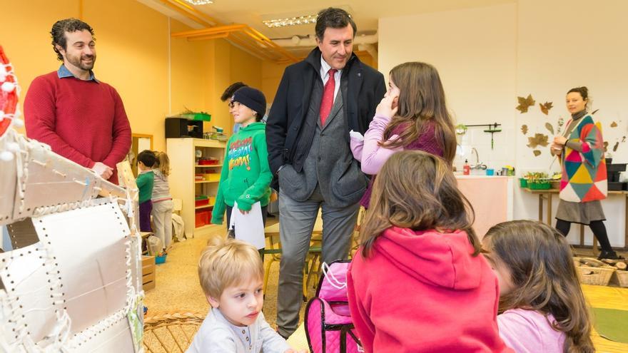 Mañanes destaca el valor del proyecto educativo innovador del colegio Vital Alsar