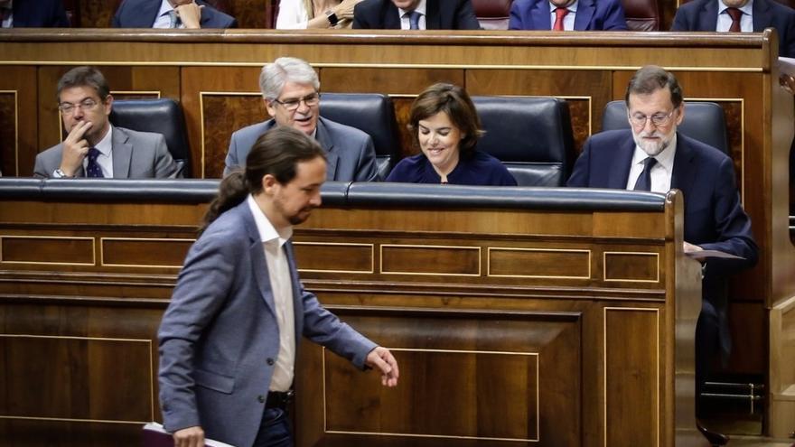 Ana Pastor suspende la sesión hasta las seis de la tarde tras casi ocho horas de debate entre Podemos y Rajoy