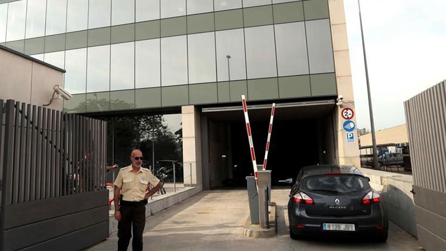 La G.Civil entra en el Centro Telecomunicaciones catalán a buscar correos de mossos