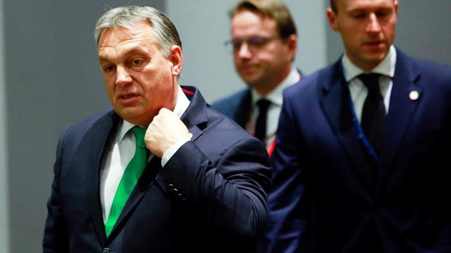 La última jugada de Orbán: debilitar a la oposición de ultraderecha