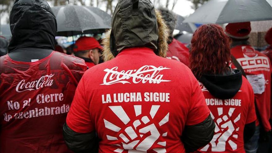 Empleados de Coca-Cola piden en Madrid "carga de trabajo" para Fuenlabrada