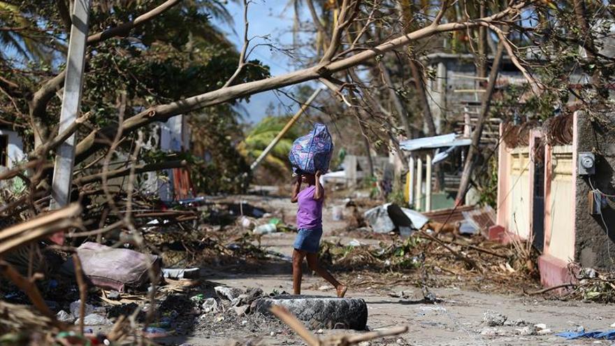 Suben a 573 los muertos por el huracán en Haití y alertan sobre fuertes lluvias 